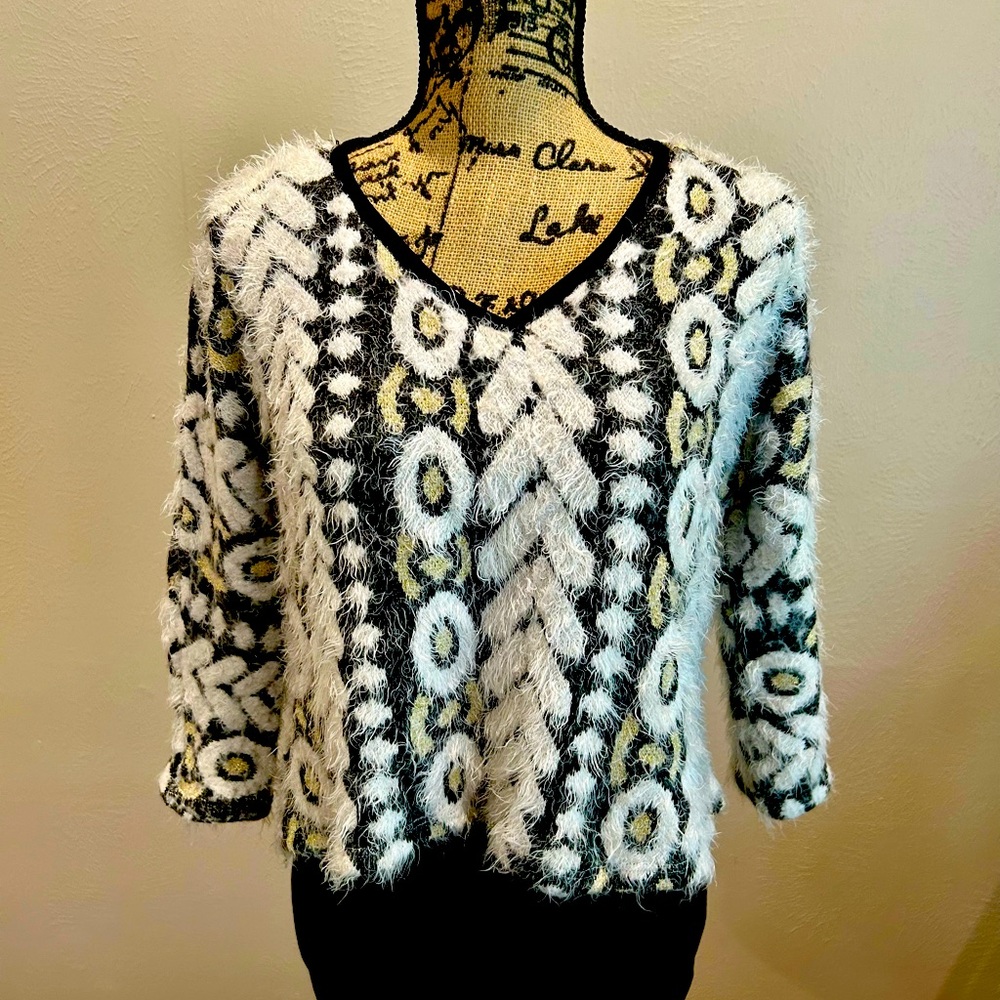 Frank Lyman sweater with built in tank. Black/Gold size 4  style # 24702C.